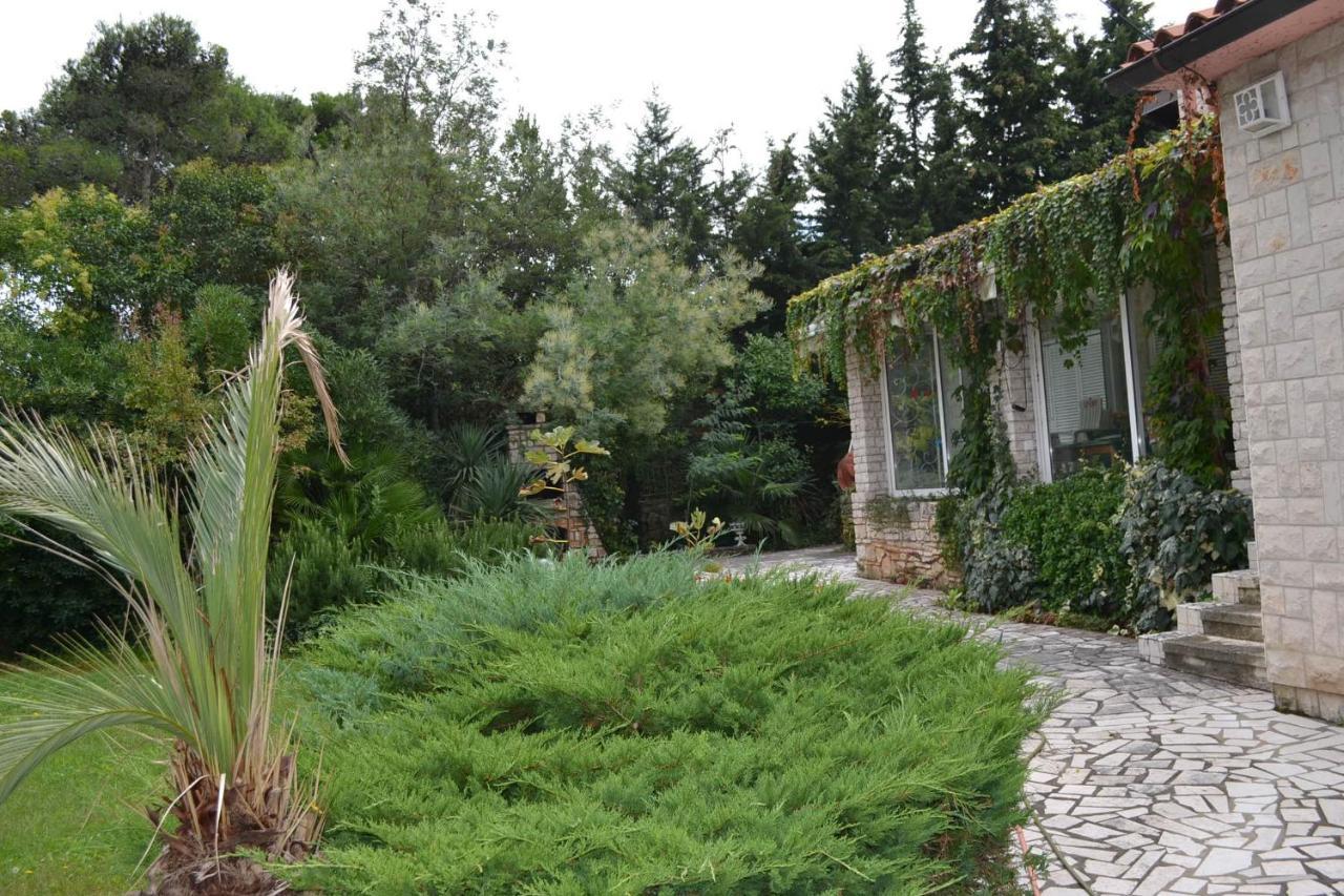 Villa Edward Premantura Esterno foto