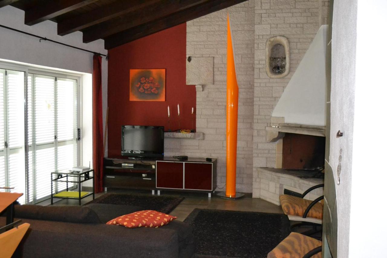 Villa Edward Premantura Esterno foto