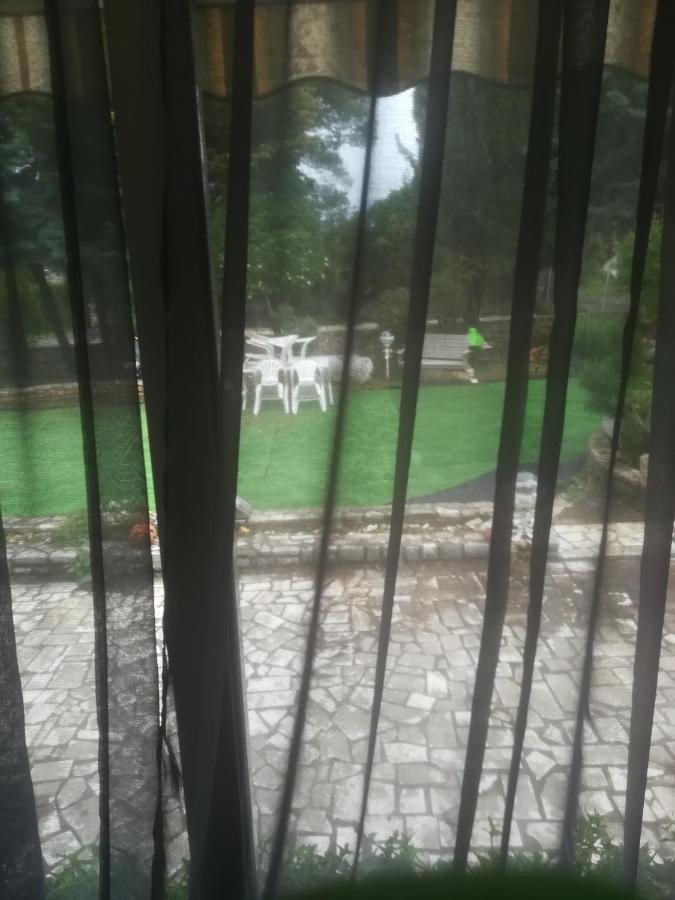 Villa Edward Premantura Esterno foto