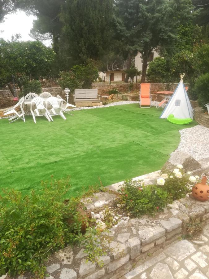Villa Edward Premantura Esterno foto