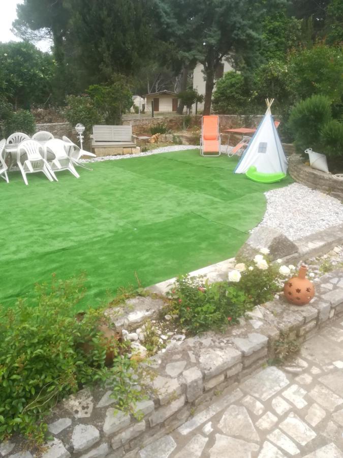 Villa Edward Premantura Esterno foto