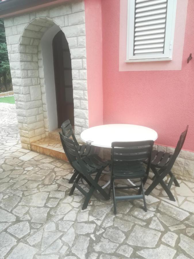 Villa Edward Premantura Esterno foto